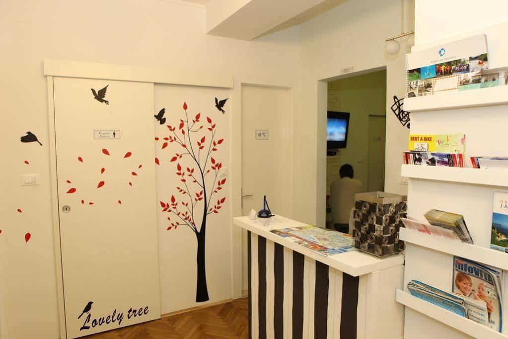 Tchaikovsky Hostel Split Dış mekan fotoğraf